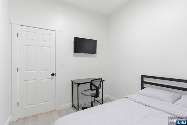 295 Dr Martin Luther King Jr Boulevard, Newark, NJ 07102