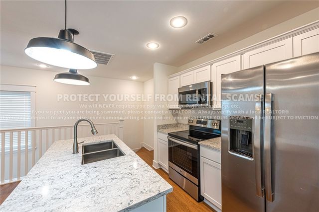 1394 W Cleveland Street, Fayetteville, AR 72701