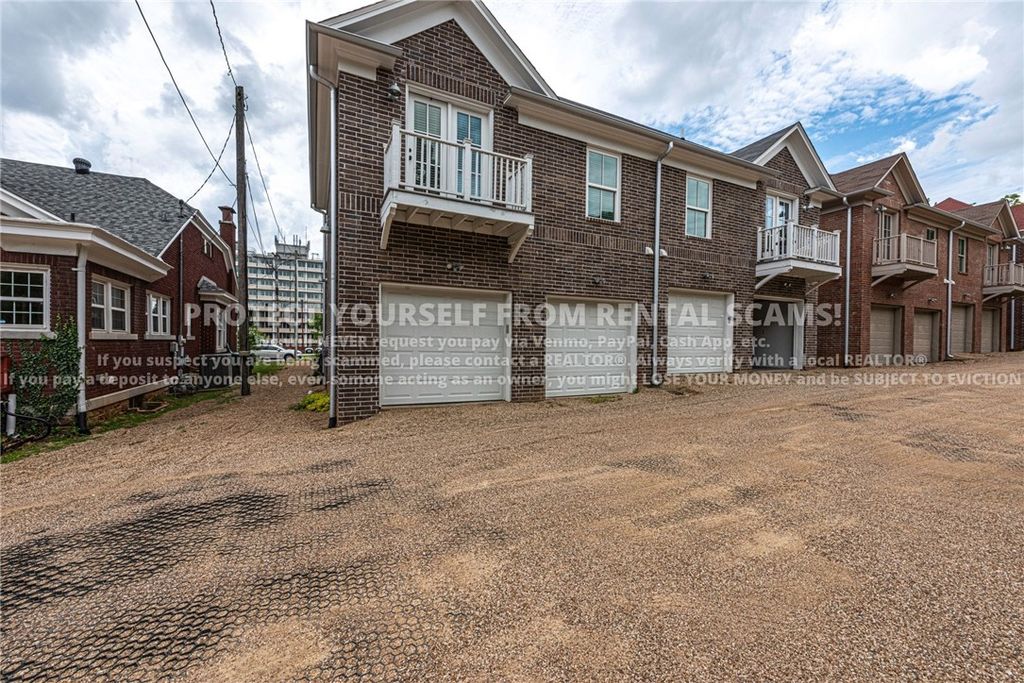 1394 W Cleveland Street, Fayetteville, AR 72701