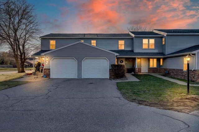 1403 8th Street, Reedsburg, WI 53959