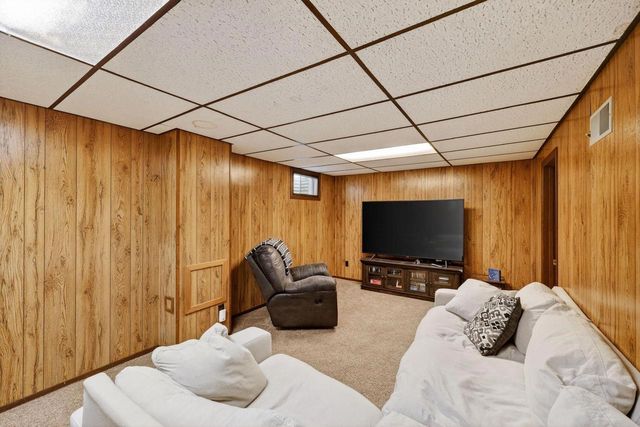 1403 8th Street, Reedsburg, WI 53959
