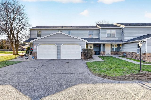 1403 8th Street, Reedsburg, WI 53959