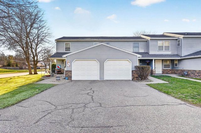 1403 8th Street, Reedsburg, WI 53959