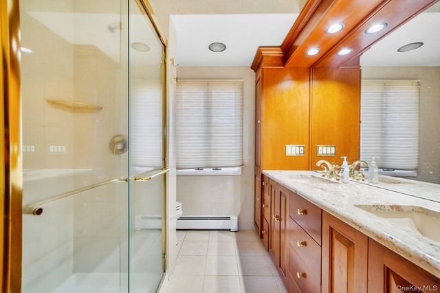 149 Munsell Road, East Patchogue, NY 11772