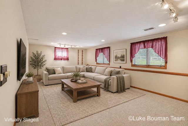1060 Legion Park Drive, Holland, MI 49423