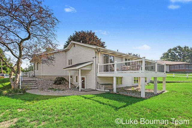 1060 Legion Park Drive, Holland, MI 49423