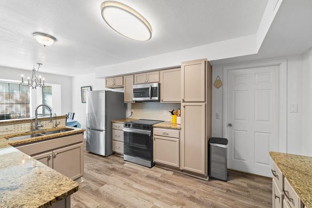 4906 Valley Mill Dr, Corpus Christi, TX 78413