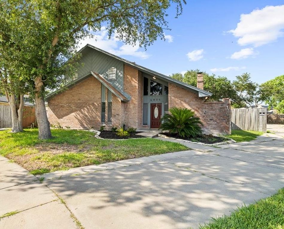 4906 Valley Mill Dr, Corpus Christi, TX 78413