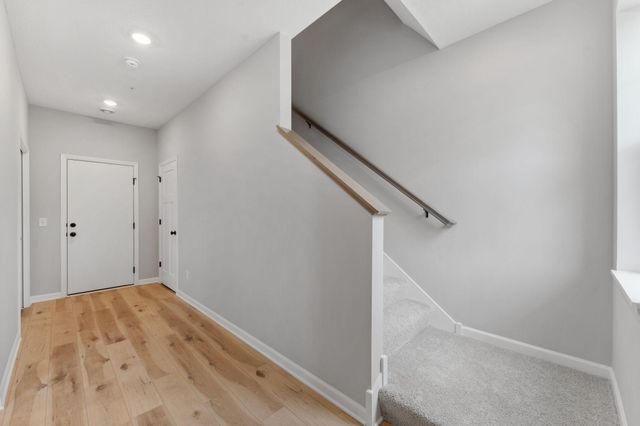 1524 Traverse Lane, West Saint Paul, MN 55118