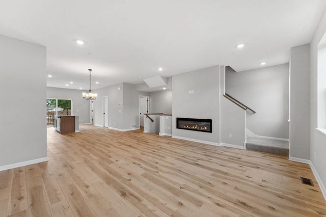 1524 Traverse Lane, West Saint Paul, MN 55118