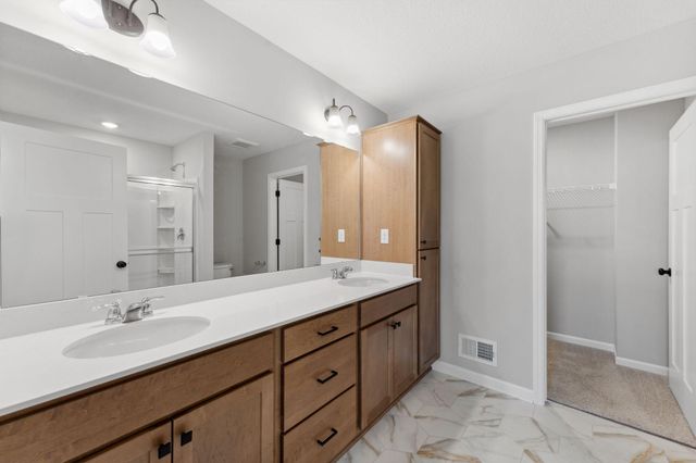 1524 Traverse Lane, West Saint Paul, MN 55118