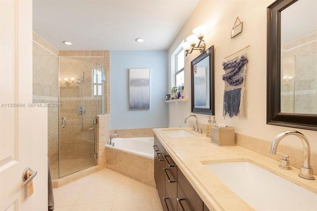 213 SW 11TH Street 213, Fort Lauderdale, FL 33315