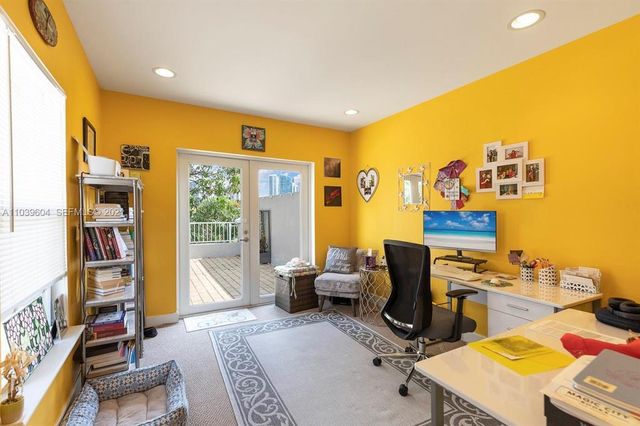 213 SW 11TH Street 213, Fort Lauderdale, FL 33315