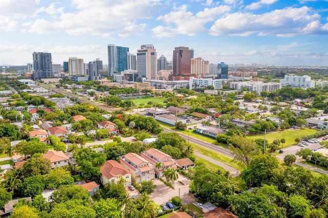 213 SW 11TH Street 213, Fort Lauderdale, FL 33315