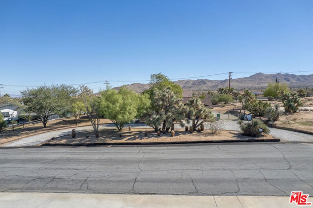 8395 Keats Avenue, Yucca Valley, CA 92284