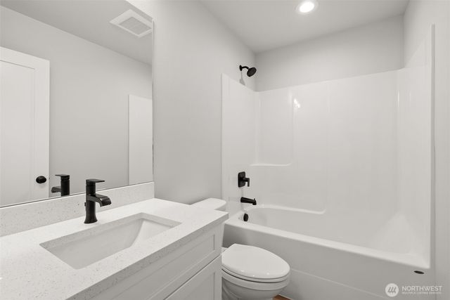 475 Garfield Ave E, Tenino, WA 98589