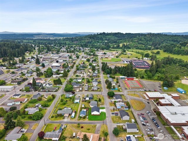 475 Garfield Ave E, Tenino, WA 98589