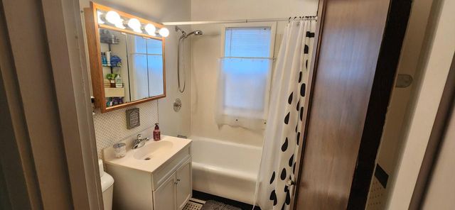 1235 Cleveland AVENUE, Racine, WI 53405