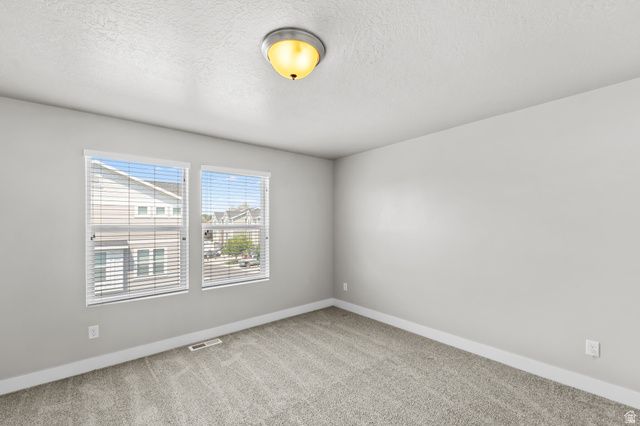43 E BLUE RIVER DR, Draper, UT 84020