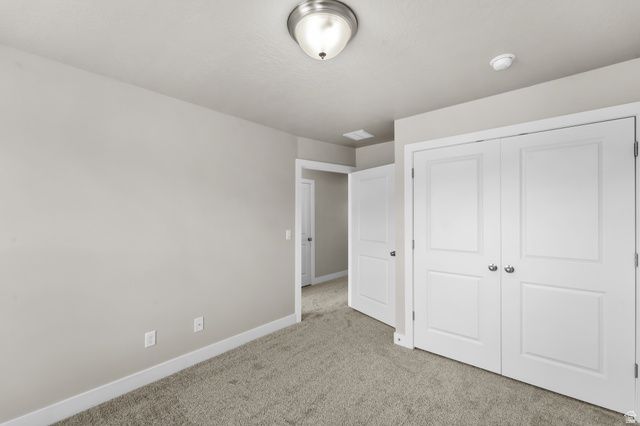 43 E BLUE RIVER DR, Draper, UT 84020