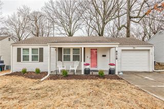8418 Summit Street, Kansas City, MO 64114