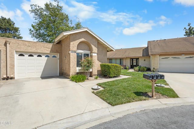 22109 Village 22, Camarillo, CA 93012
