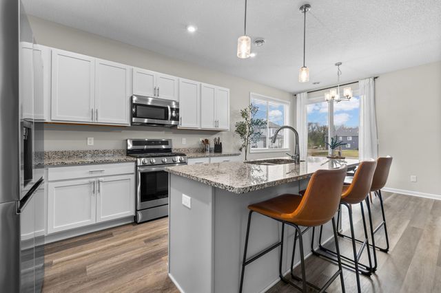 1529 100th Avenue NW, Coon Rapids, MN 55433