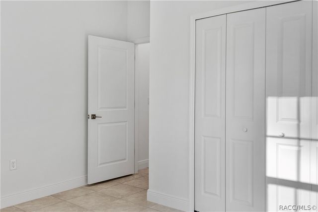 1569 W McNeal Drive, Citrus Springs, FL 34434