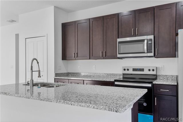 1569 W McNeal Drive, Citrus Springs, FL 34434