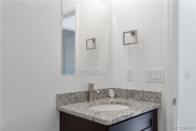 1569 W McNeal Drive, Citrus Springs, FL 34434