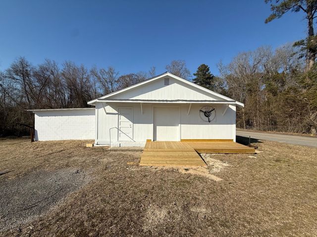 692 Murray Road, Orangeburg, SC 29115