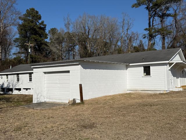 692 Murray Road, Orangeburg, SC 29115