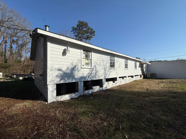 692 Murray Road, Orangeburg, SC 29115