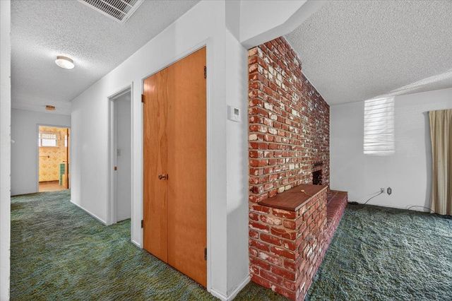 6112 E Montecito Avenue, Fresno, CA 93727