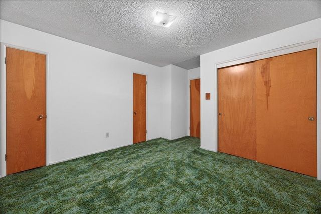 6112 E Montecito Avenue, Fresno, CA 93727