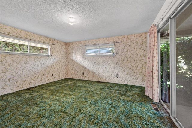 6112 E Montecito Avenue, Fresno, CA 93727