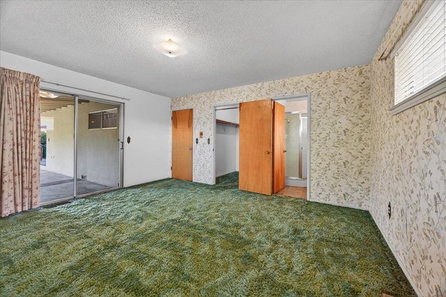 6112 E Montecito Avenue, Fresno, CA 93727