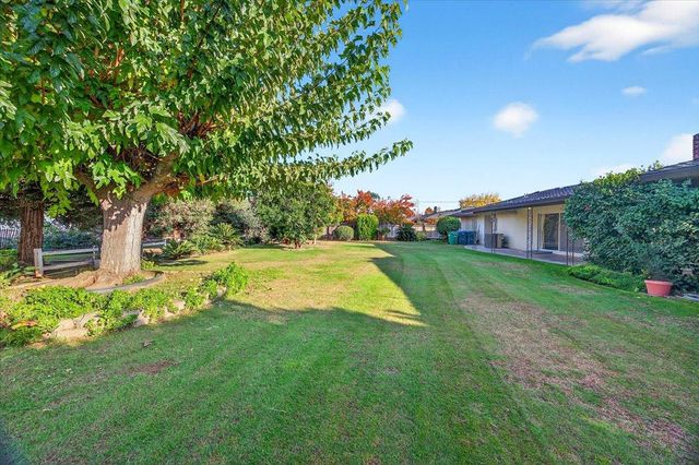 6112 E Montecito Avenue, Fresno, CA 93727