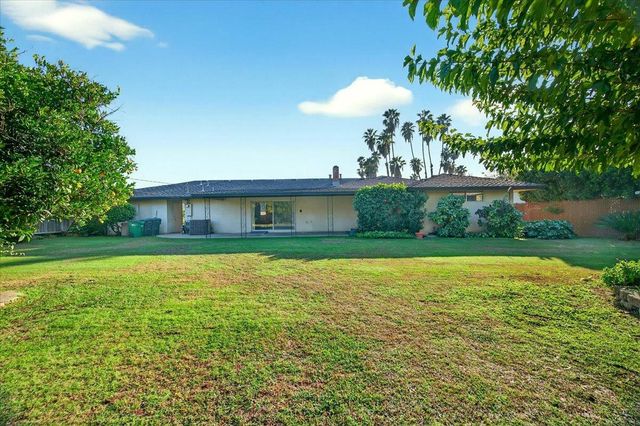 6112 E Montecito Avenue, Fresno, CA 93727