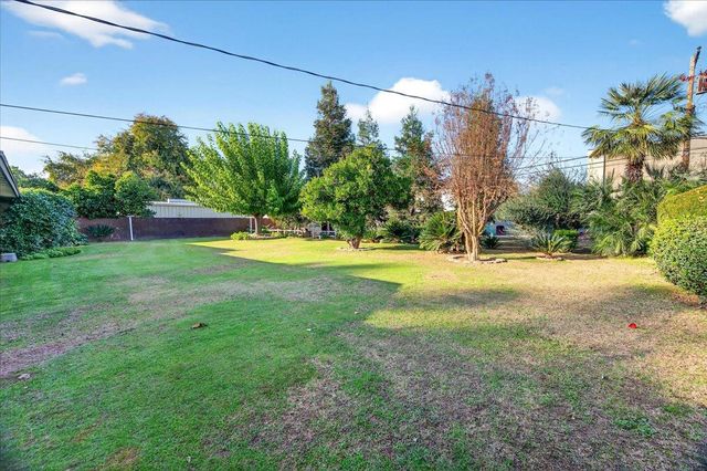6112 E Montecito Avenue, Fresno, CA 93727