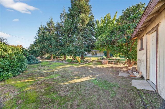 6112 E Montecito Avenue, Fresno, CA 93727