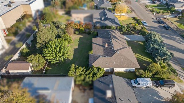 6112 E Montecito Avenue, Fresno, CA 93727