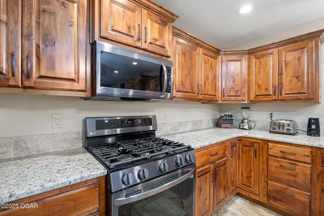 402 W Craig Road, Pittsburg, KS 66762