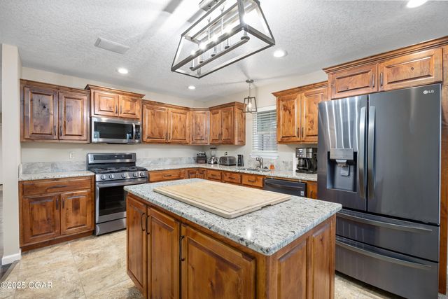 402 W Craig Road, Pittsburg, KS 66762