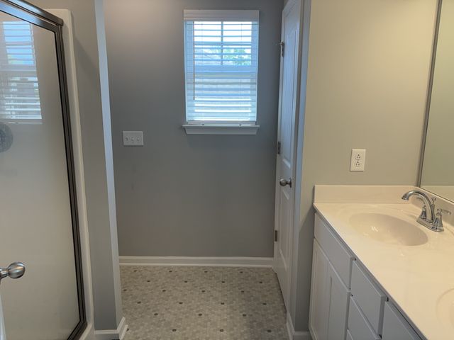 3722 Stormy Ln, Rockvale, TN 37153