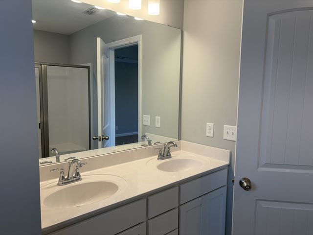 3722 Stormy Ln, Rockvale, TN 37153