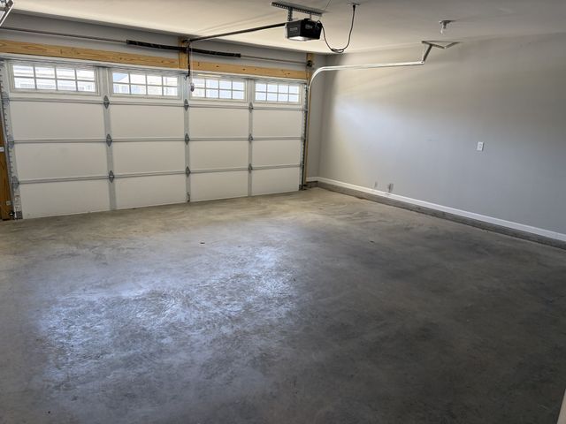 3722 Stormy Ln, Rockvale, TN 37153