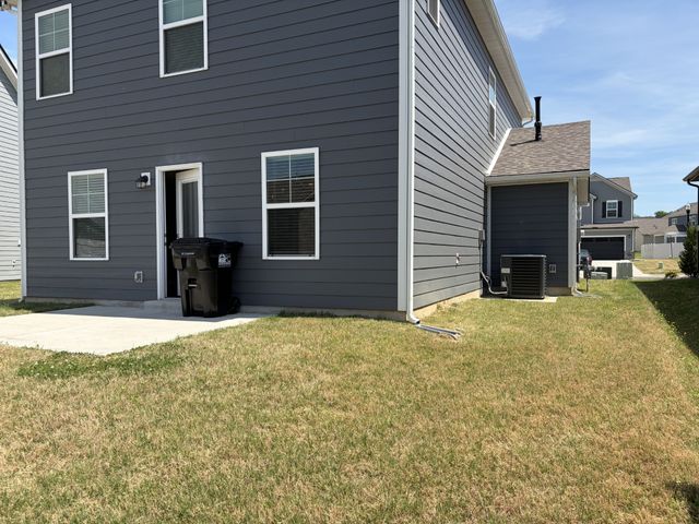 3722 Stormy Ln, Rockvale, TN 37153