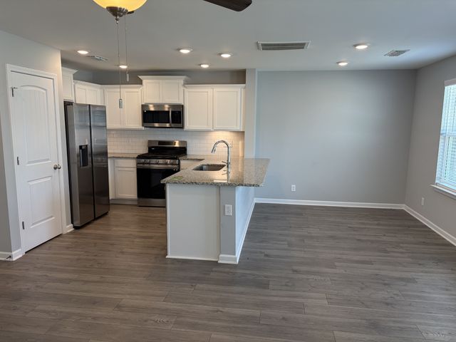 3722 Stormy Ln, Rockvale, TN 37153