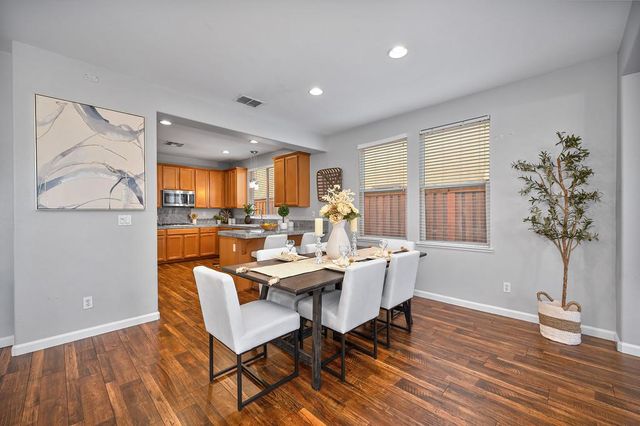 915 Campfire Cir, Rocklin, CA 95765